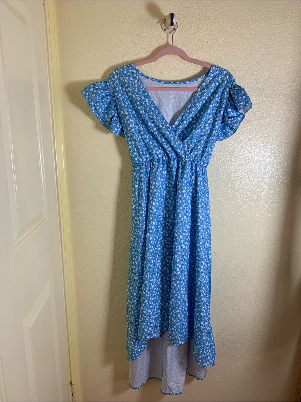 NWT FASHION Blue Floral Maxi Wrap Dress with Puff Sleeves, Size L